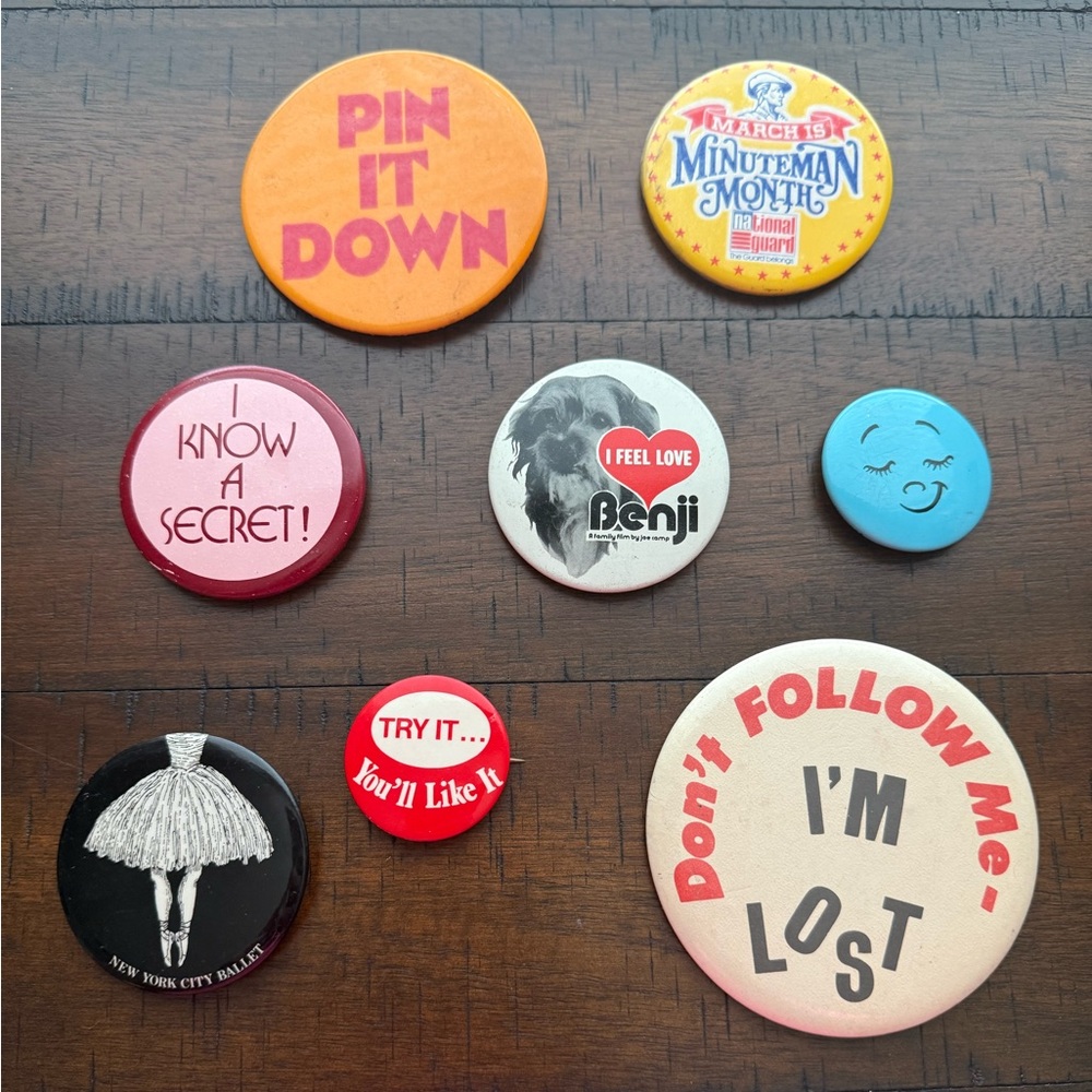 Vintage Button Pin Collection - Picture 11 of 11